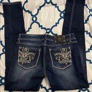 Miss Me skinny jeans size 30. Like new